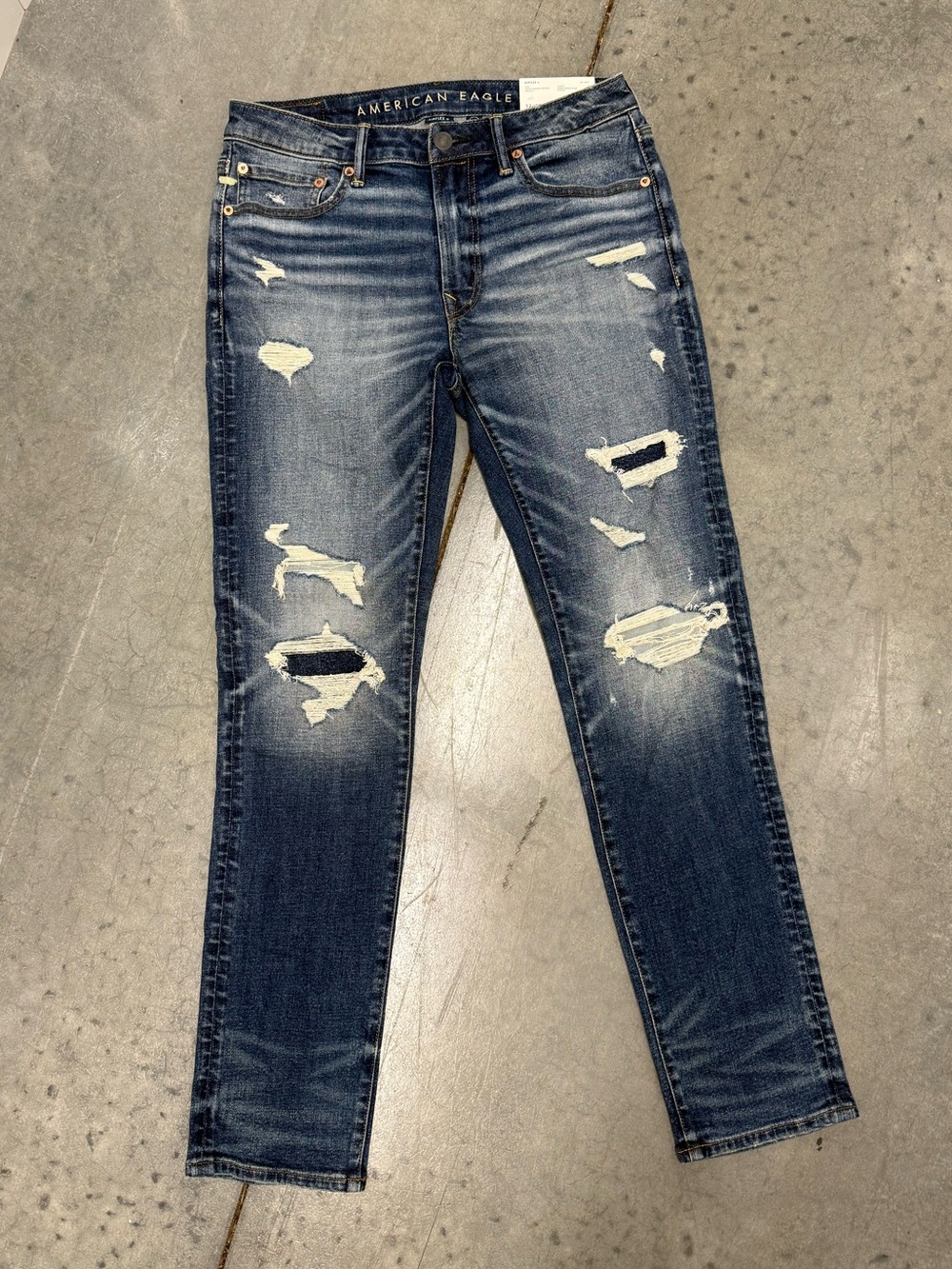 American Eagle Ripped Slim Fit Jeans 32x32